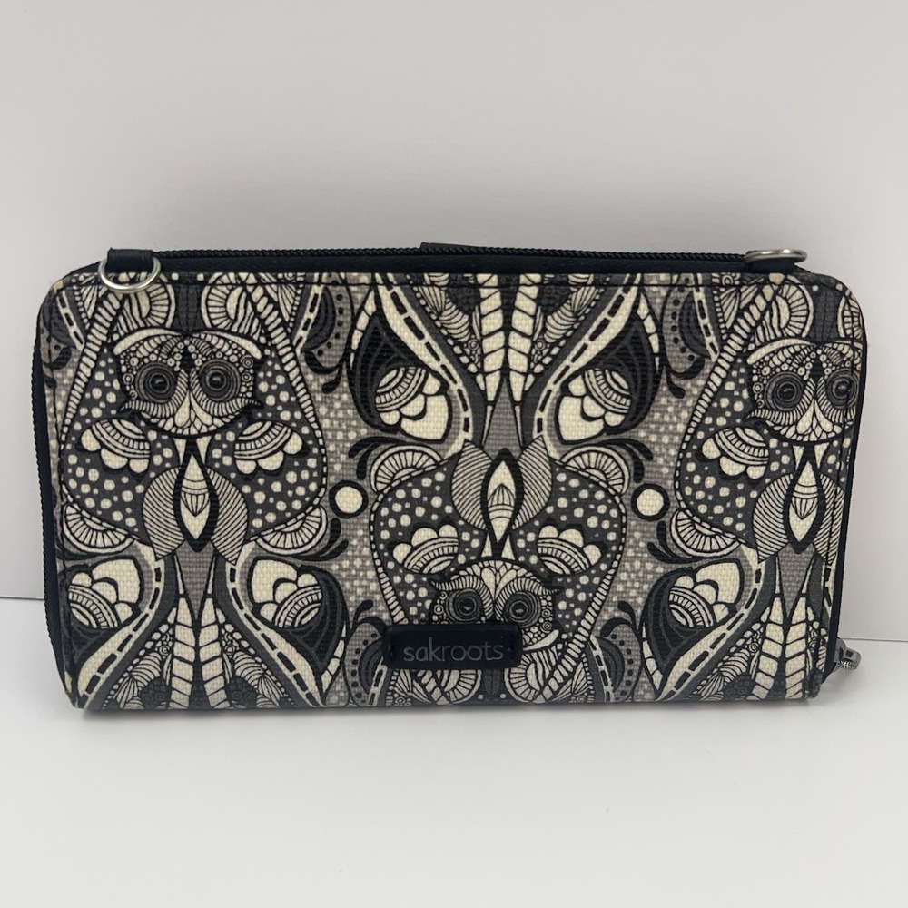 Sakroots Wallet Zip Around Clutch Eco Twill Encino Essential Owl PVC Black White
